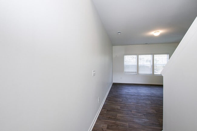 Building Photo - 3BD/2.5 Bath Townhome in Midland Wyntree Community- OCTOBER 2025