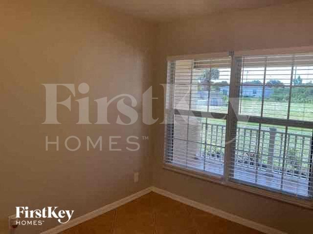 Foto del edificio - 2731 SW 2nd Ln