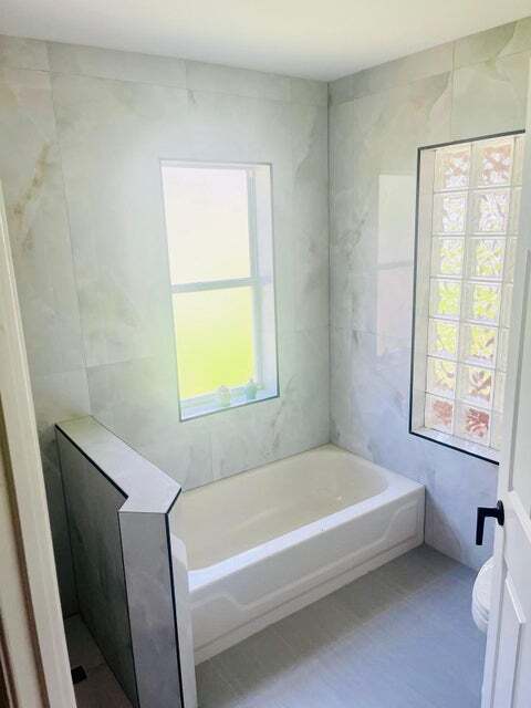 Foto del edificio - 6817 Barnwell Dr