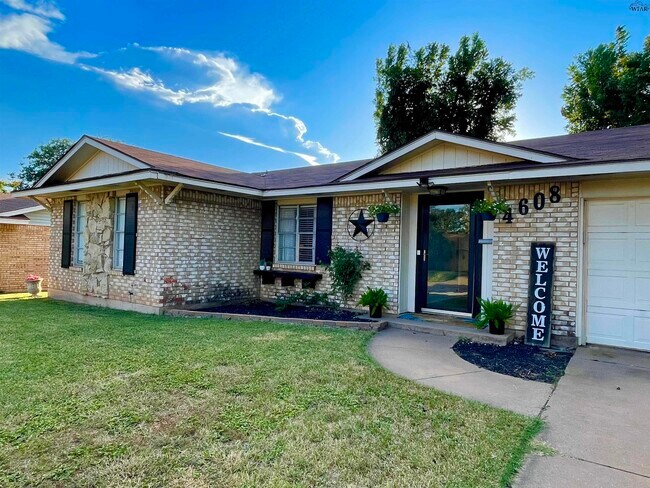 Foto del edificio - 4608 Priscilla Ln