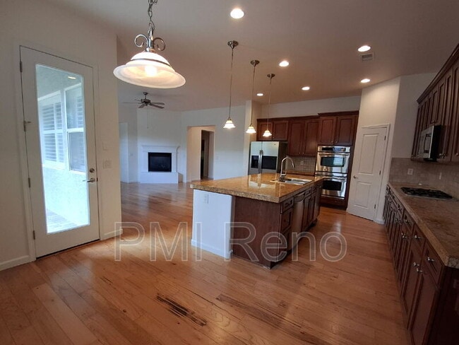 Building Photo - 5080 Rhine Wine Dr