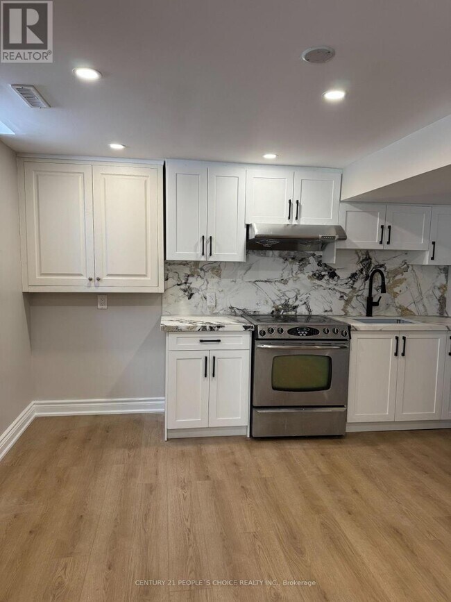 Photo du bâtiment - 2456 Brasilia Cir