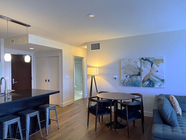 Building Photo - Waihonua - Two Bedroom, Two Bath, One Park...