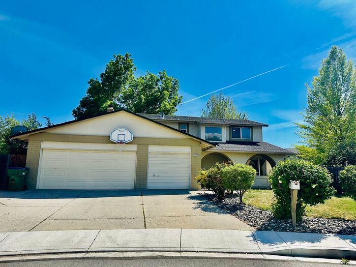 Foto principal - 2327 Geneva Ct