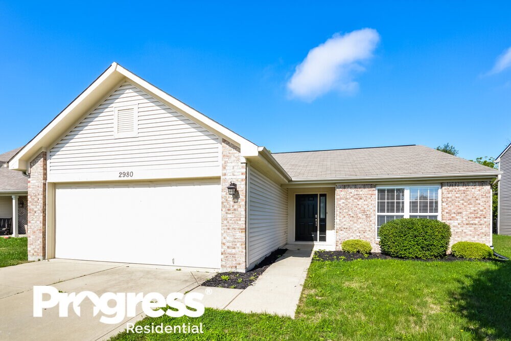 2980 Limber Pine Dr, Whiteland, IN 46184 House Rental in Whiteland