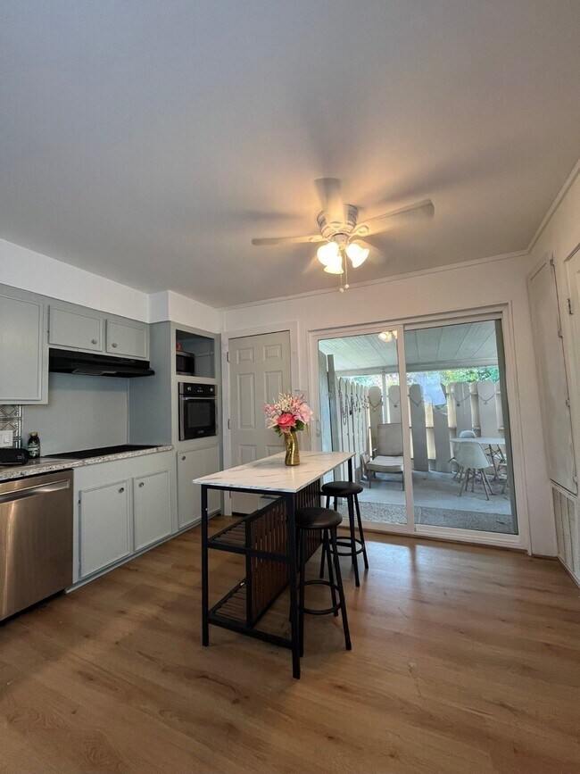 Foto del edificio - 7221 Beechnut St St