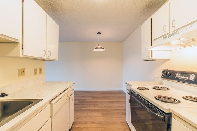 Interior Photo - Galleon Apartments
