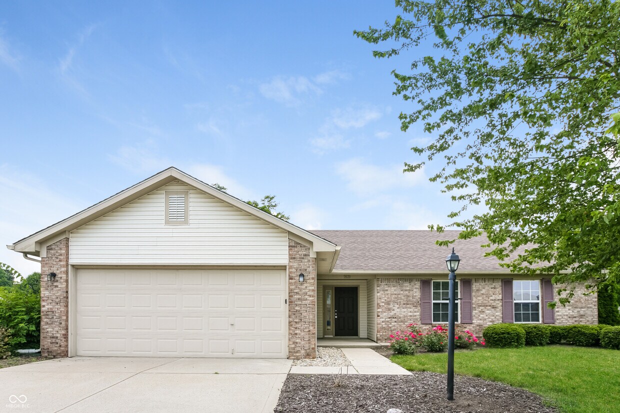 Primary Photo - 7631 Windy Hill Way
