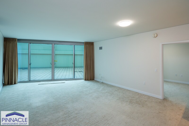 Foto principal - 1177 Queen St