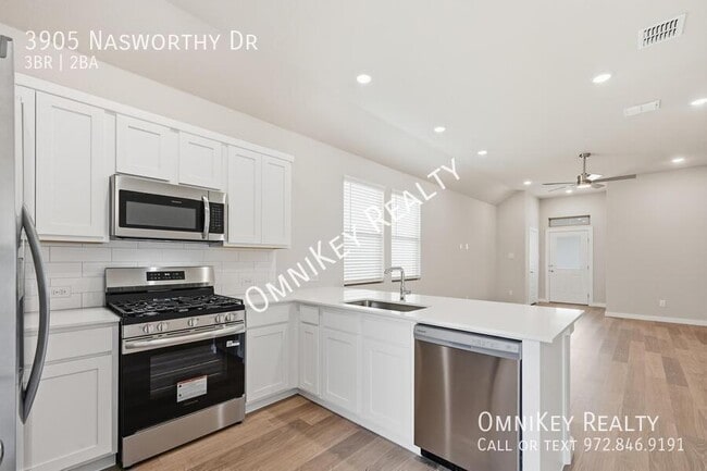 Building Photo - 3905 Nasworthy Dr