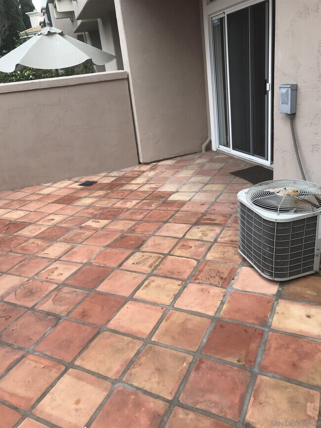 Building Photo - 7265 Calabria Ct