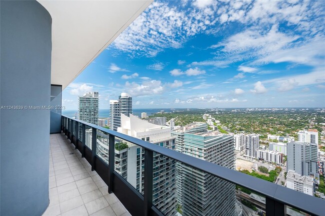 Foto del edificio - 1000 Brickell Plaza