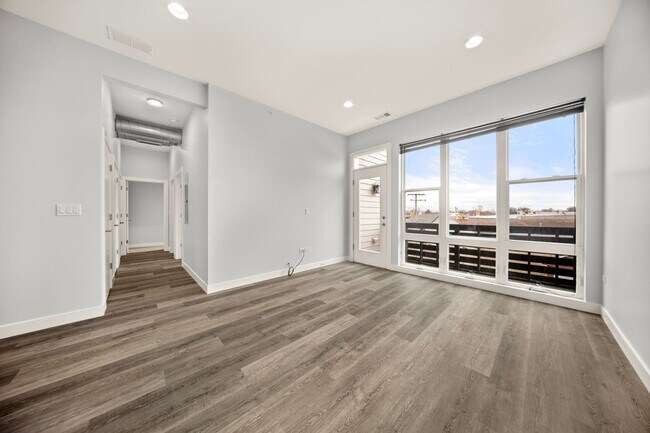 Foto del edificio - 8917 Grant Ave