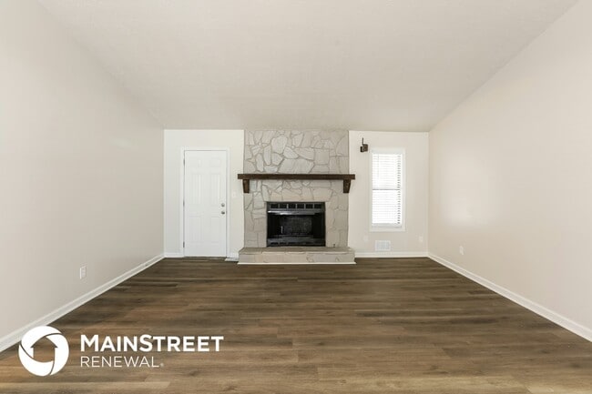 Building Photo - 4771 N Springs Rd NW