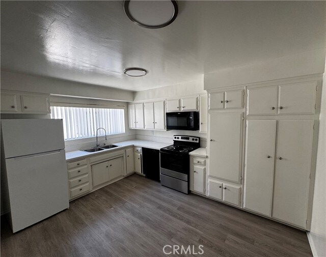 Foto del edificio - 475 E Cypress Ave