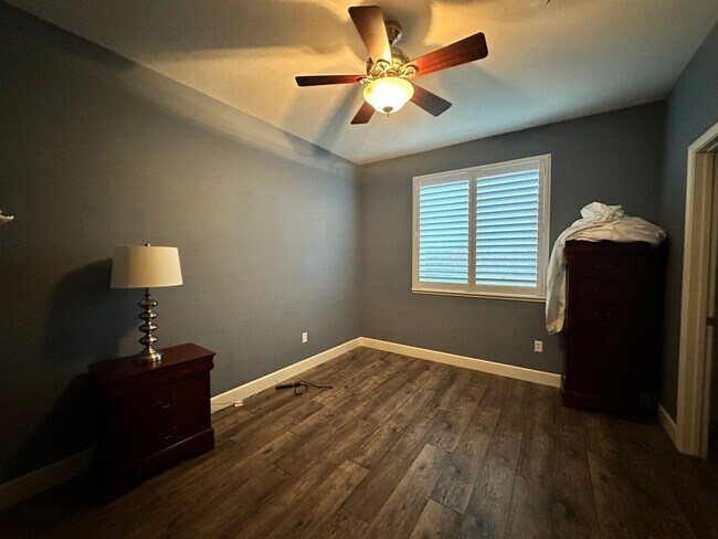 Foto del edificio - Spacious 4 Bed, 3 Bath Home with Bonus Room & Golf Course Views in Wild Wings