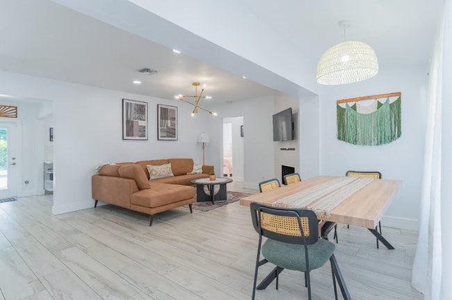 Photo - 1520 NE 16th Ave Apartment