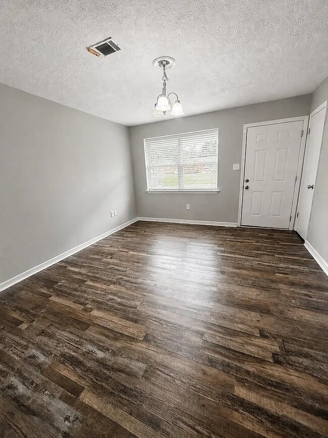 Building Photo - 3648 Alene Cir