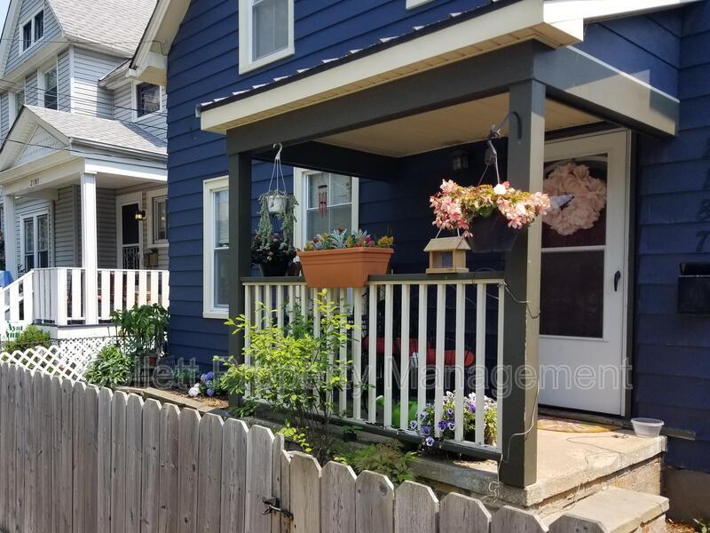 Foto principal - 2187 W 32nd St