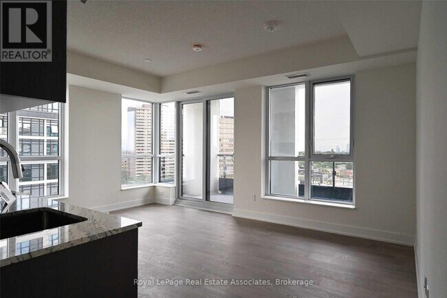 Building Photo - 9 Mabelle Ave