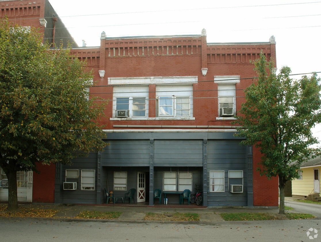 755 B St, Kenova, WV 25530 Apartments in Kenova, WV