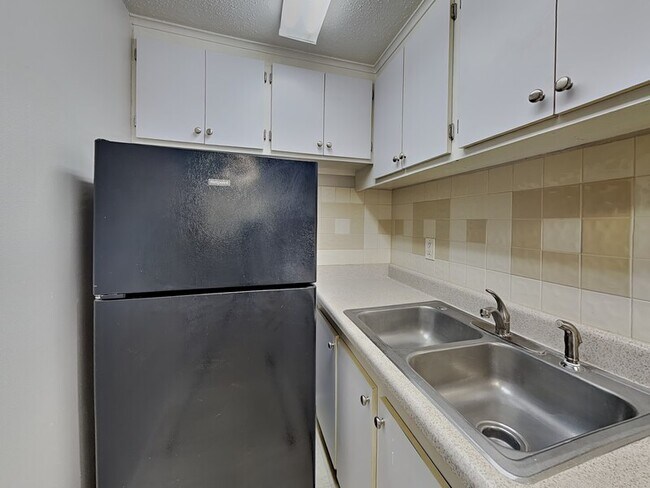 Foto del edificio - 9610 N 12th St