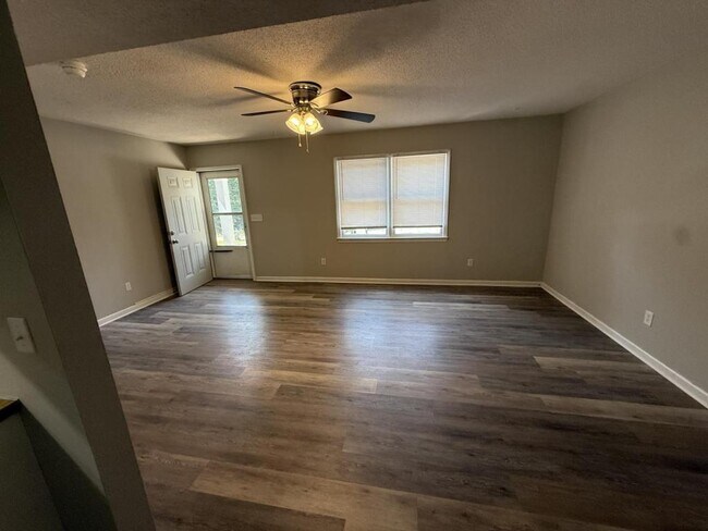 Foto del edificio - 104 Peace St