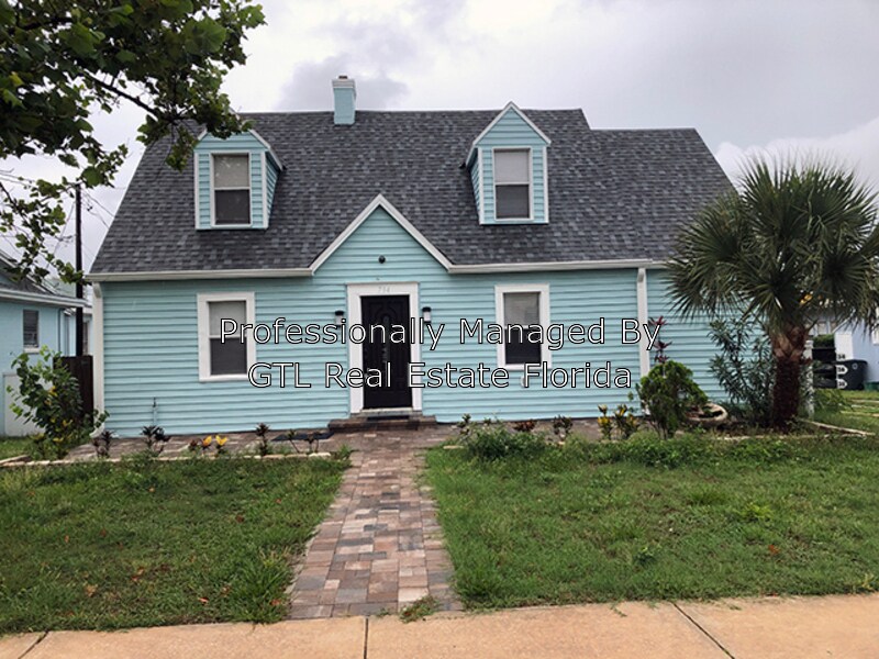 Primary Photo - 734 N Grandview Ave