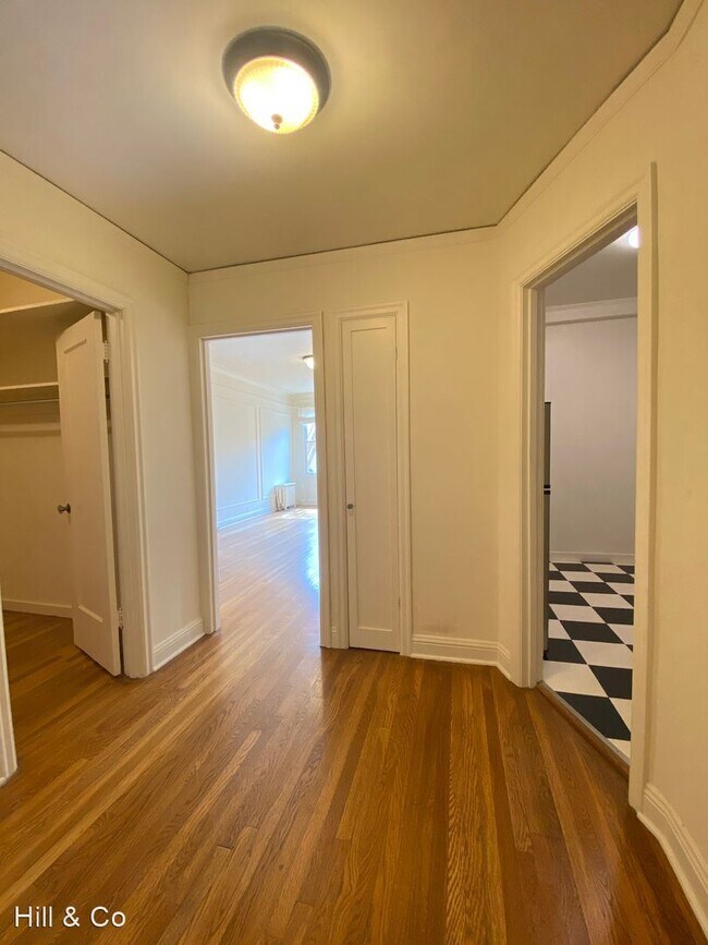 Building Photo - 1 br, 1 bath House - 1990 Green Street #202