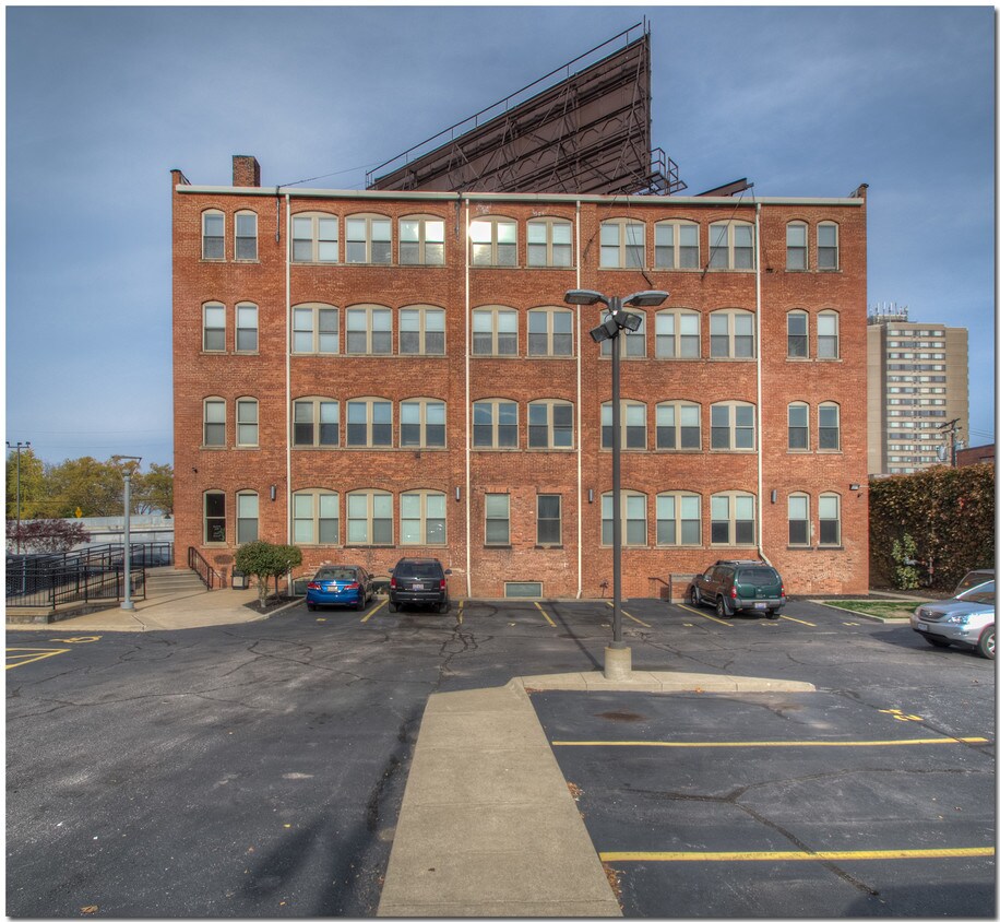 2820 Detroit Ave, Cleveland, OH 44113 2820 Detroit Ave Cleveland, OH Apartments for Rent in