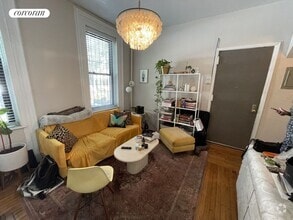 Building Photo - 257 Adelphi St