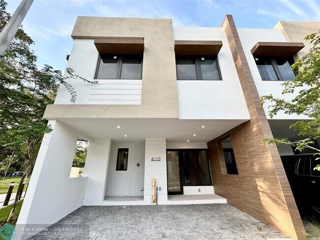 Foto del edificio - 4110 N Oaks Pl