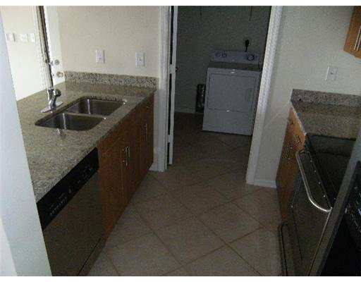 Foto del edificio - 6529 Emerald Dunes Dr