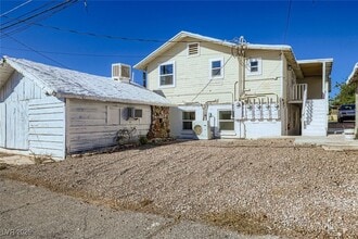 Building Photo - 663 D