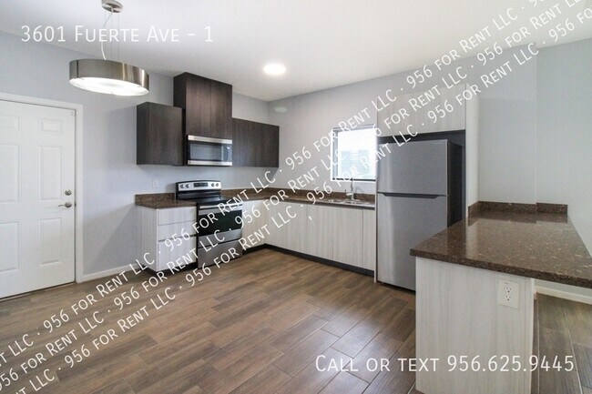 Building Photo - 3601 Fuerte Ave