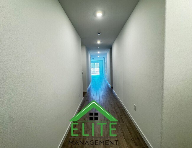 Building Photo - **Brand New 4-Bedroom, 2-Bath Home in Ranc...