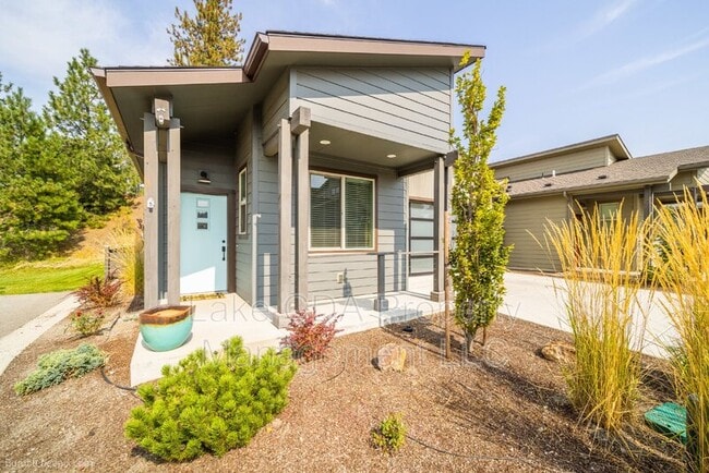 Building Photo - 3343 N Rosalia Rd