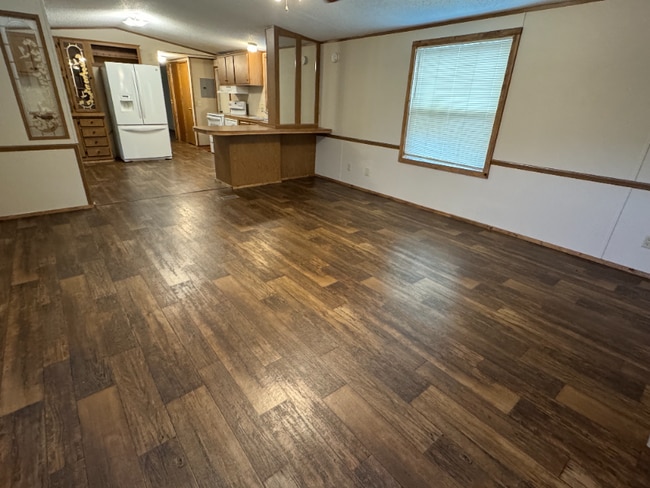 Building Photo - 4664 US-30