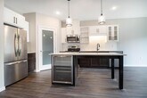 Foto principal - 6450 37th Ave NW