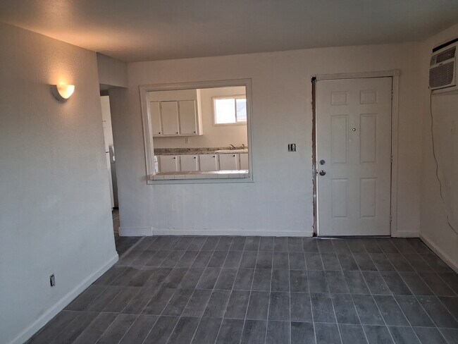Foto del edificio - 5722 Lindhurst Ave
