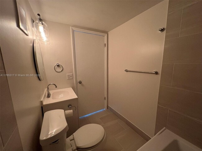 Foto del edificio - 50 W 31st St