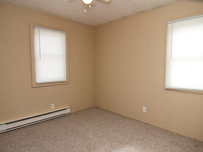 Foto del edificio - 530 E 3rd St
