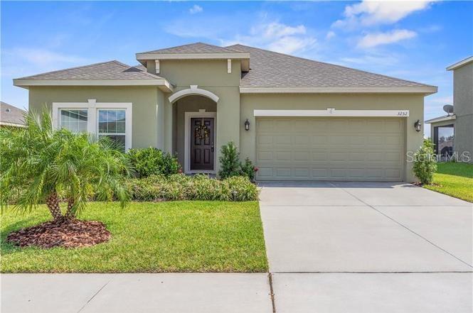 Foto principal - 3252 Zander Dr