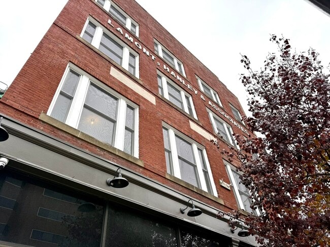 Foto del edificio - 1138 Elm St