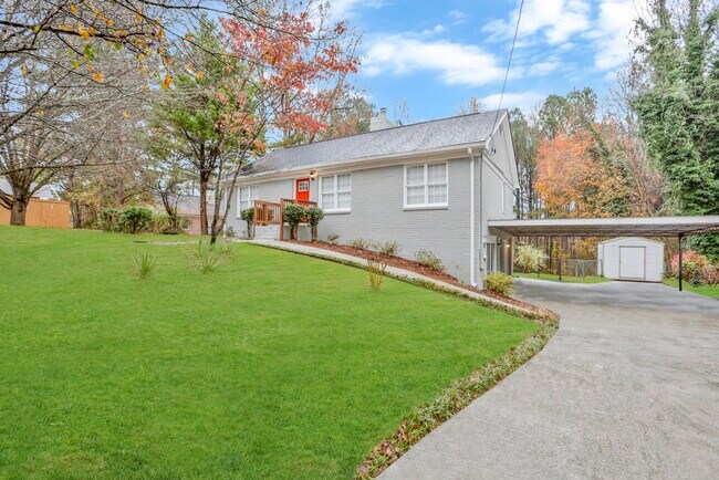 Building Photo - 960 Walker Place Dr