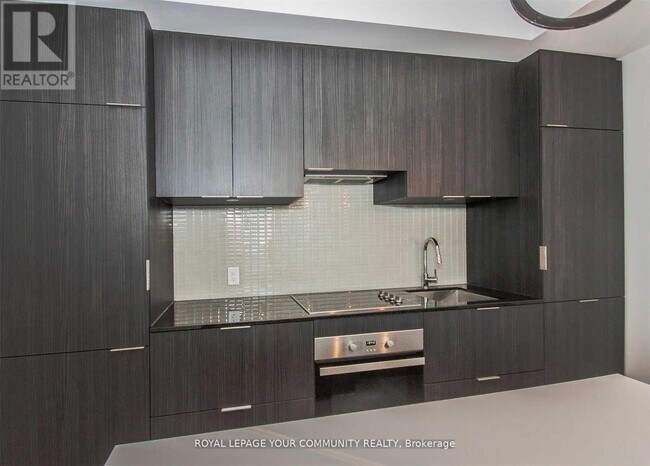 Photo du bâtiment - 5 St Joseph St