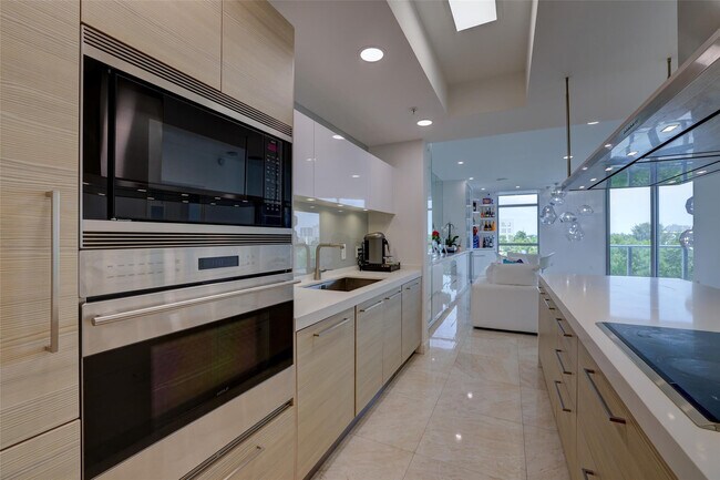 Foto del edificio - 17301 Biscayne Blvd