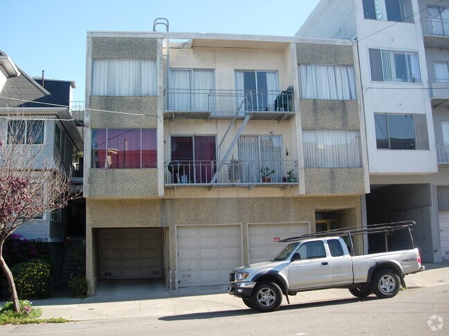 Foto del edificio - 716 2nd Ave