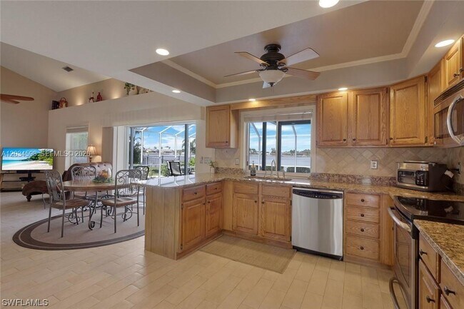 Foto del edificio - 407 SW 37th St