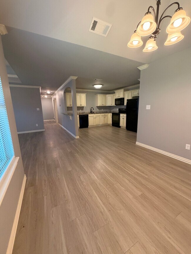 Foto del edificio - 1119 Springhill Rd